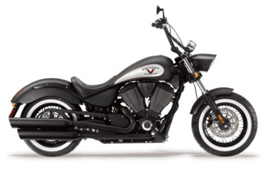 1106-hbkp-01-z2Bvictory-motorcycles-high-ball2Bside-view