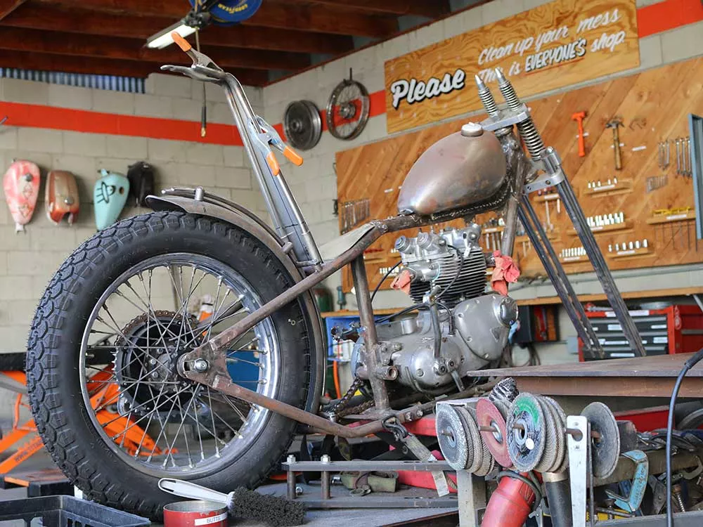 Lucky Wheels Garage