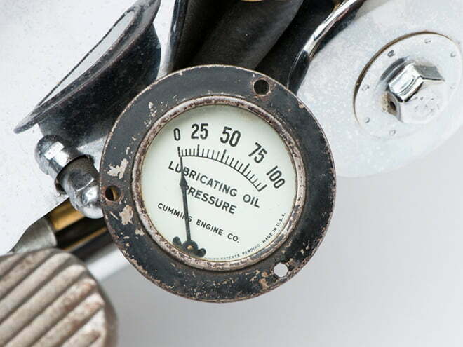 oil pressure gauge