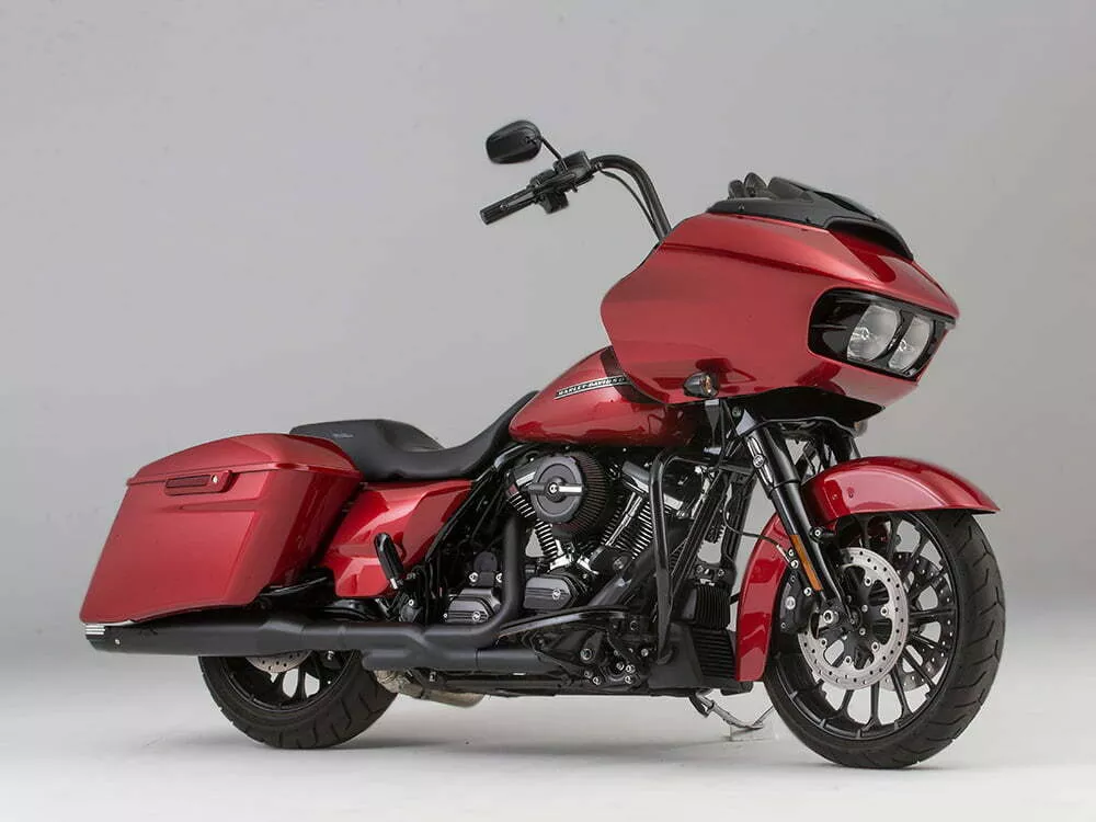 2018 road best sale glide accessories