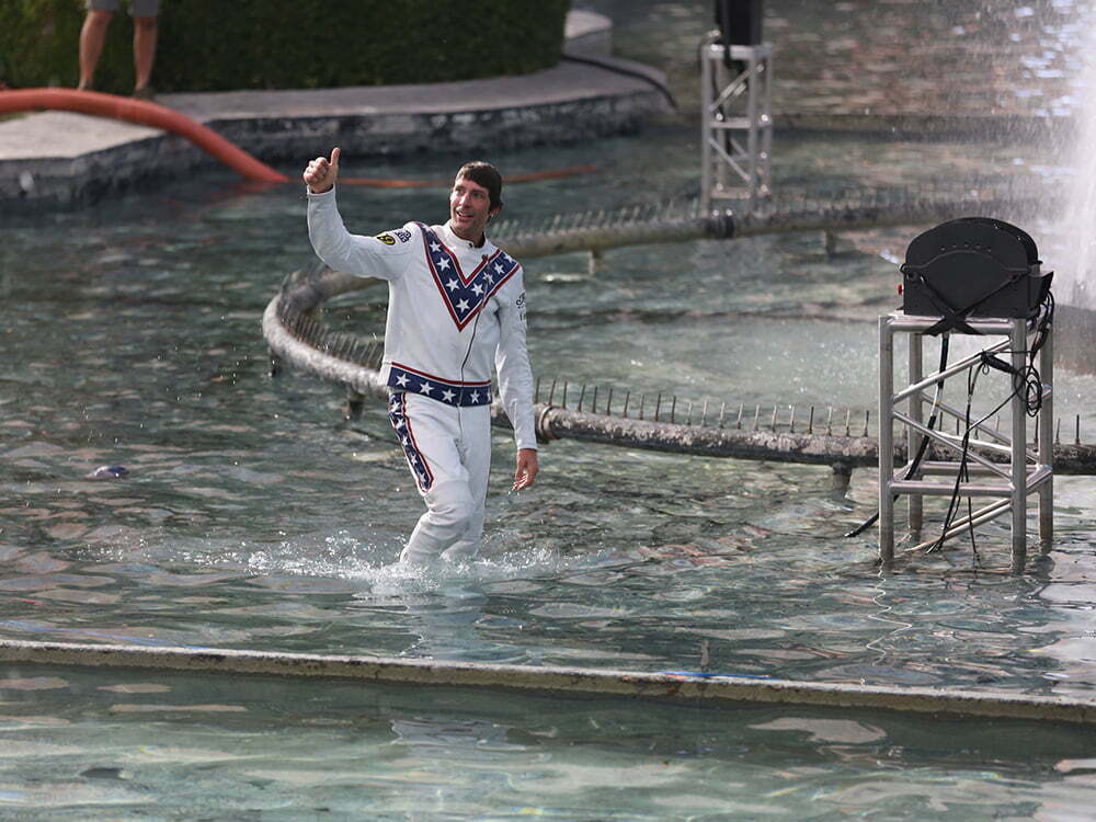 Travis Pastrana in Ceasars Palace Fountain