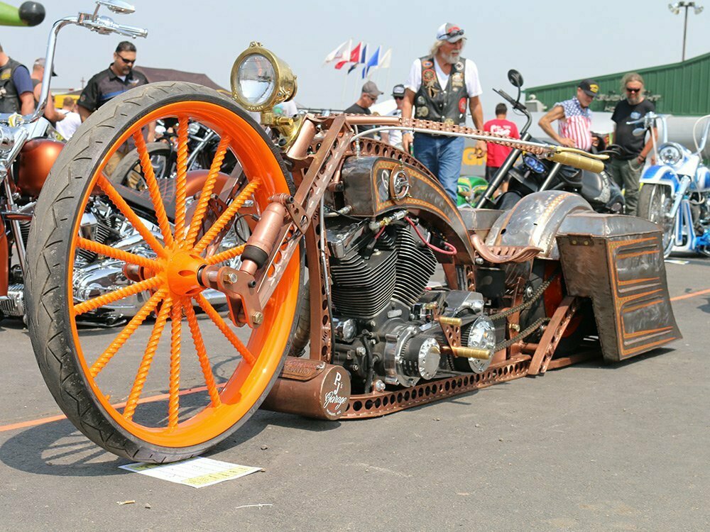 steampunk-flavored bagger
