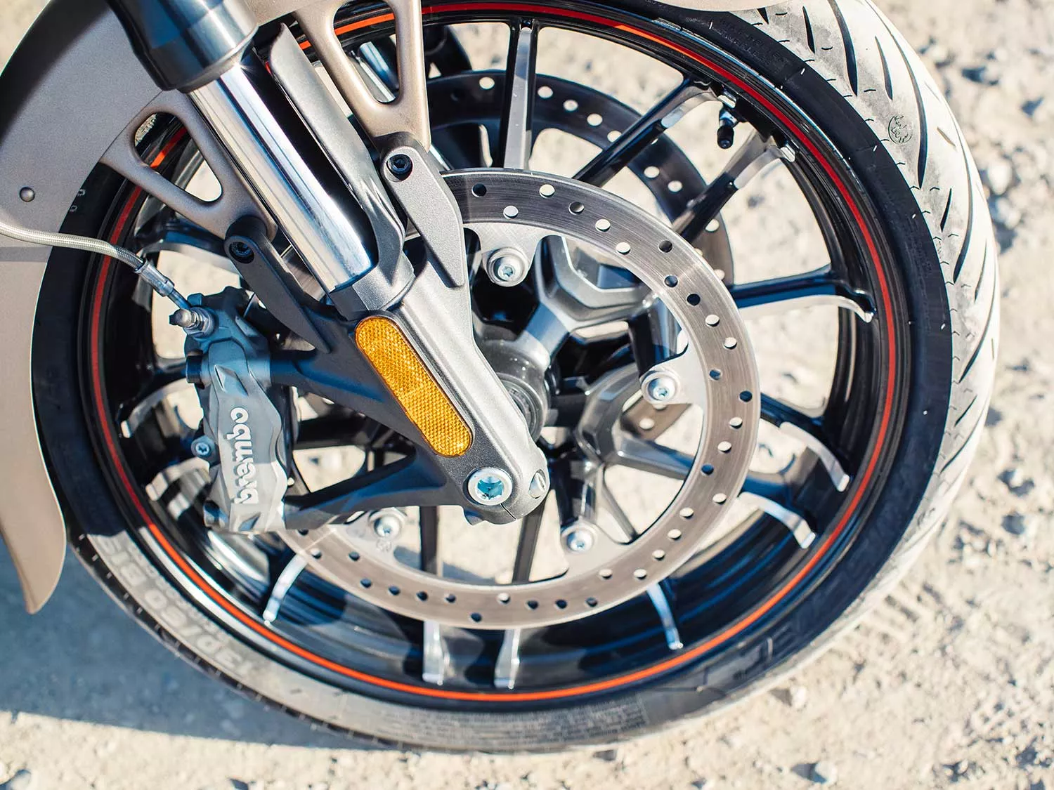 The 320mm disc brakes with radially mounted Brembo calipers stop the Challenger with ease.