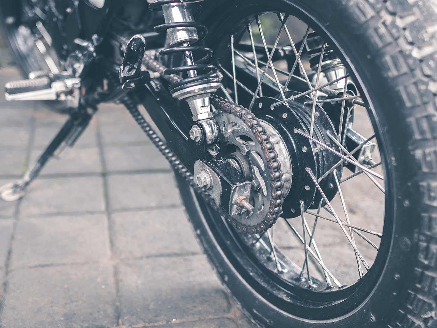 Clean motorcycle chain