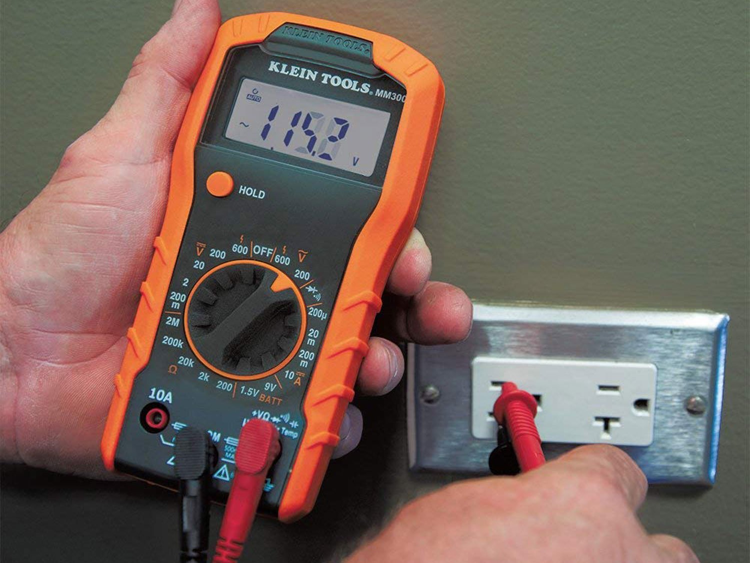 Klein Tools Electrical Test Kit with Multimeter, Non-Contact Voltage Tester and Receptacle Outlet Tester
