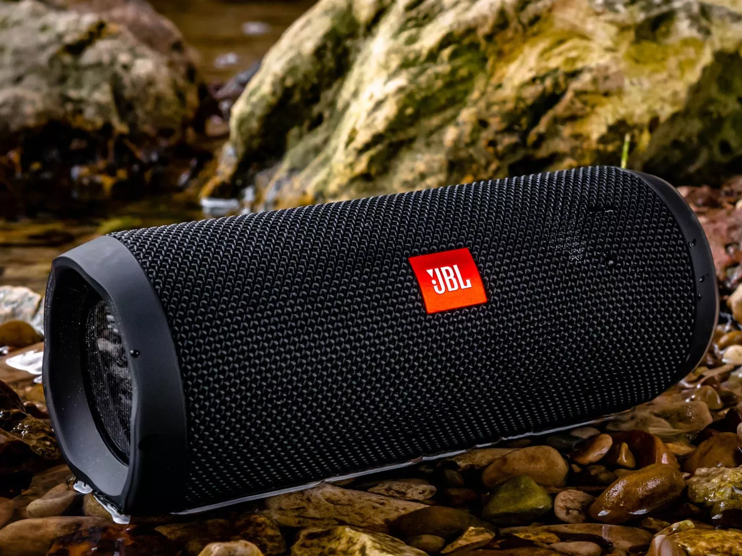 JBL bluetooth speaker