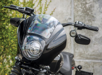 01-dyna-style-softail-front