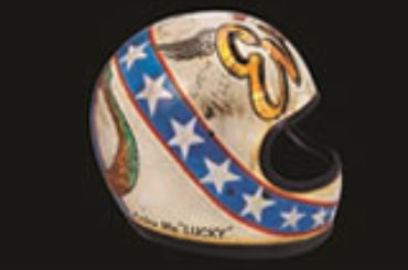 01-o-evel-knievel-auction-helmet1