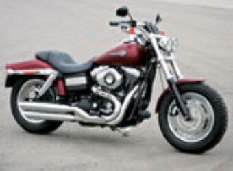 0804_hbkp_01_pl2008_harley_davidson_fat_bob_fxdfright_view