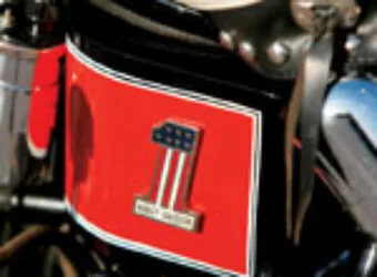 0806_hbkp_05_pl1980_harley_davidson_fxnumber_1_harley_davidson_emblem