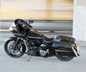 0808_hbkp_01_pl2006_Harley-Davidson_Road_GlideBlacked_Out