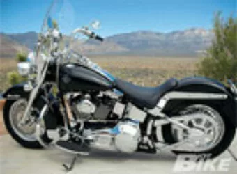 0812_hbkp_03_pl2006_harley-davidson_heritage_softail