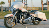 0910_hbkp_02_pl2009_HD_electra_glide_classicleft_view
