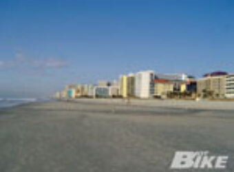 0911_hbkp_01_plmyrtle_beach_bike_week_2009beach