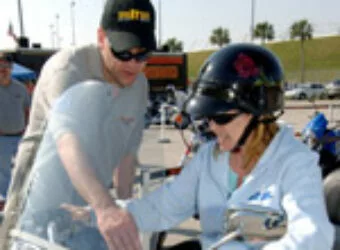 1106-hbkp-pldare-to-compare-a-harley-davidsonharley-demo-rides