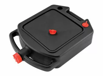 1205-hbkp-06-obikemasters-new-line-of-must-haves-for-the-do-it-yourself-mechanic15-1896oildispenser_1