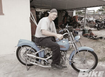 1211-hbkp-01-ohistorically_speaking_vintage_harley_davidsonsriding-right-view_1