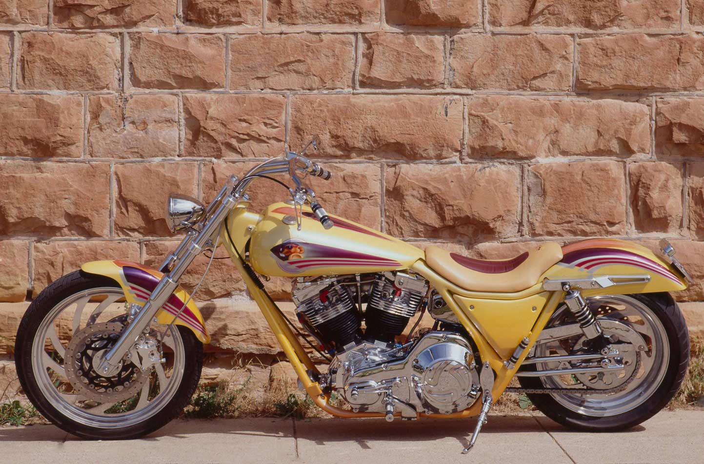 Mike Brown’s 1992 FXRT (at one time) took six months to build. It houses a beefy 106-inch engine.