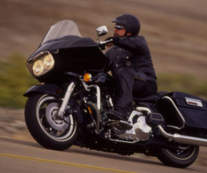 1999-harley-davidson-road-glide-review-action