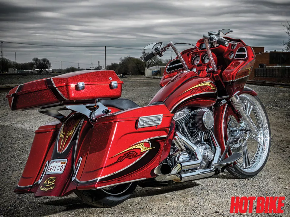 90s Harley Custom Show × Hooters Myth Busters - a Custom 2012 Harley-Davidson Road Glide