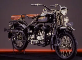 kurogano-motorcycle-lead