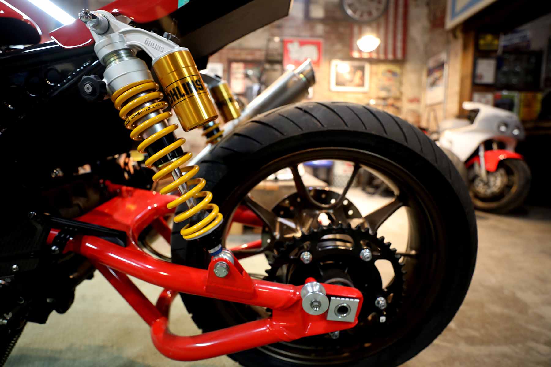 FTR1200 swingarm and Ohlins shocks