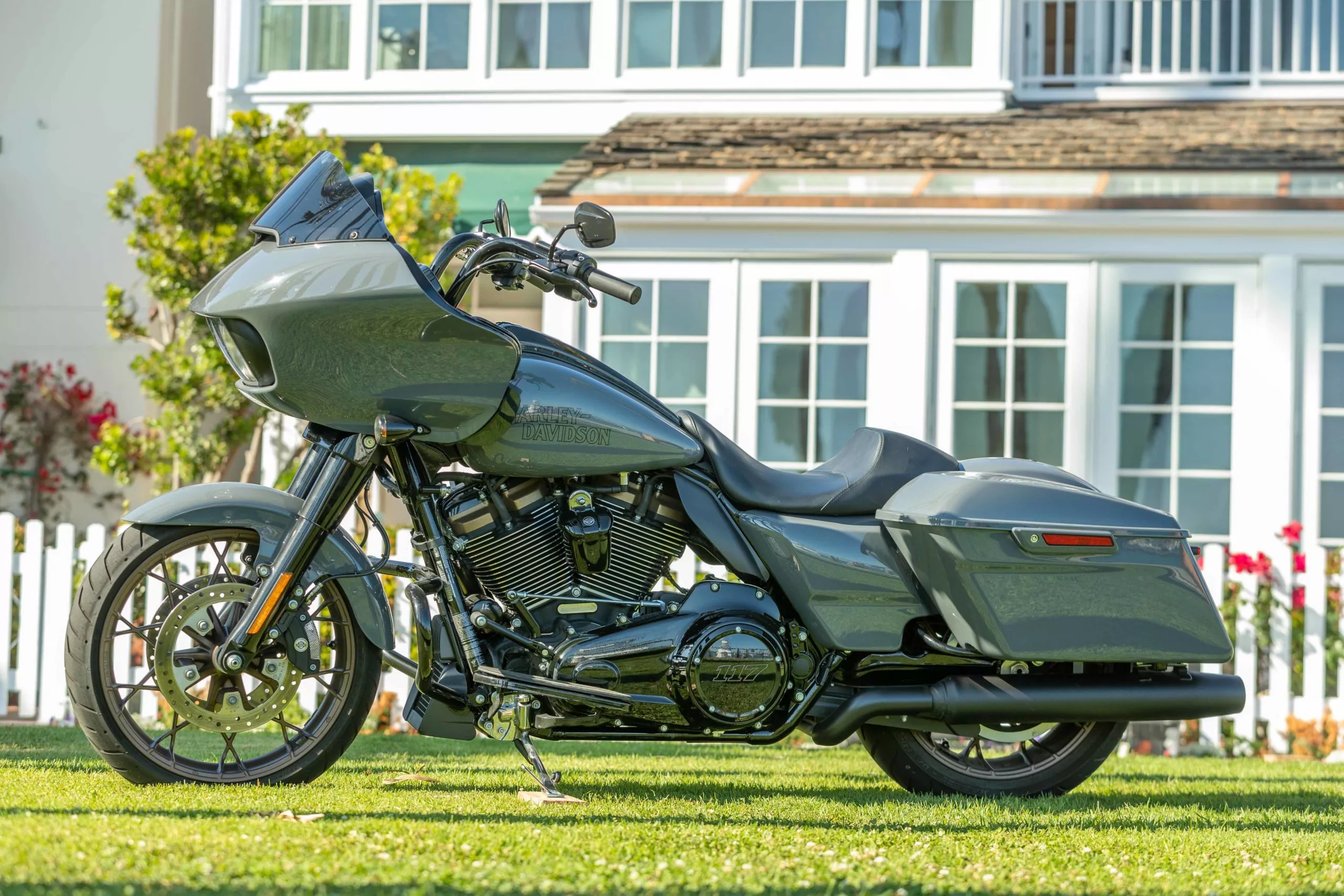 Harley-Davidson's 2022 Road Glide ST First Ride | Hot Bike Magazine