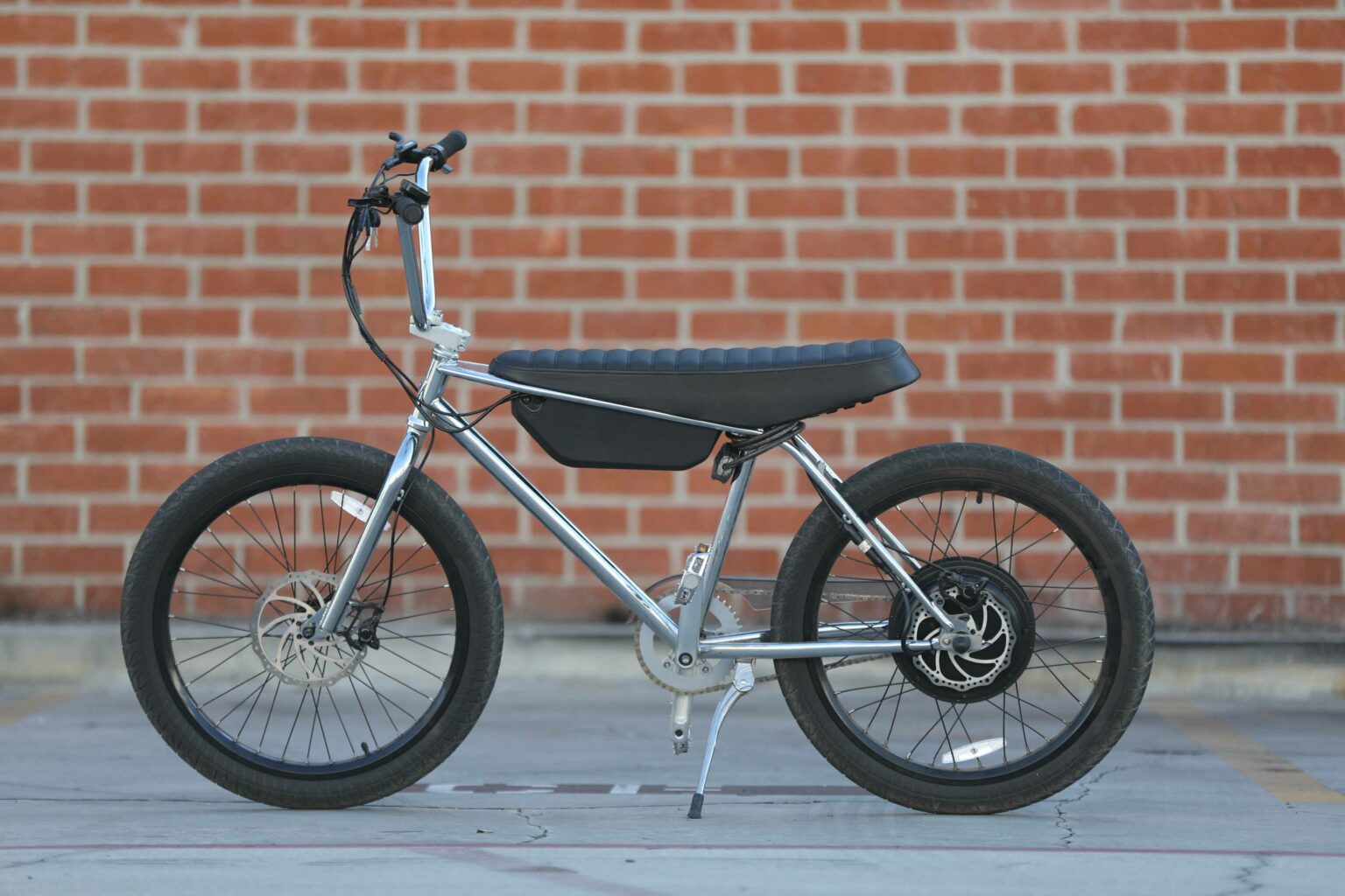 Zooz Ultra Urban 1100 Hot Bike Magazine