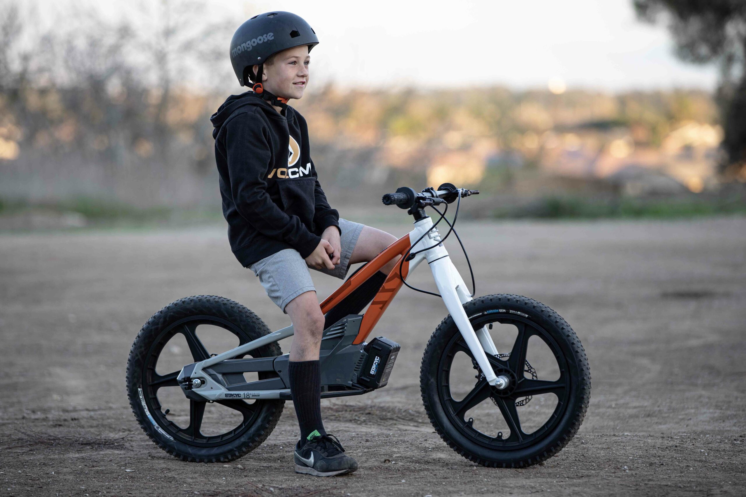 Stacyc s H D 18e Drive Kid Tested Hot Bike Magazine