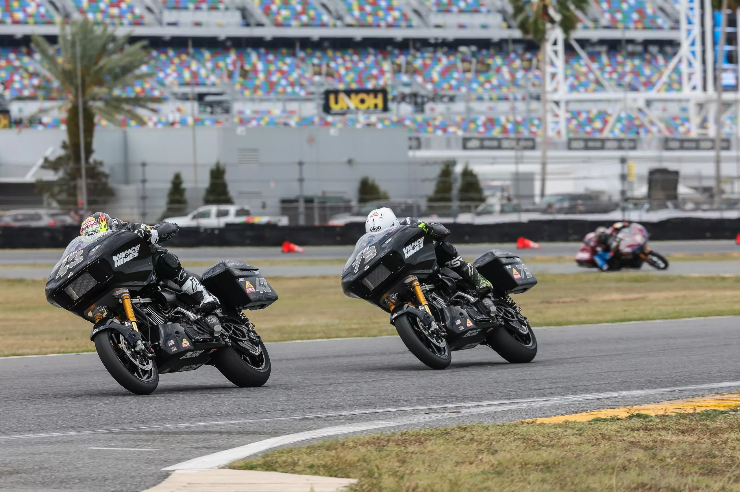 James Rispoli Wins Daytona Round One King of the Baggers Hot Bike