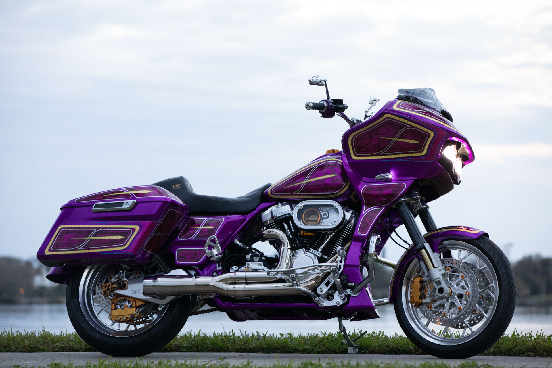 2017 Harley-Davidson Road Glide Special Custom – 128ci M8 Performance Bagger by Metal Innovations & Artistry