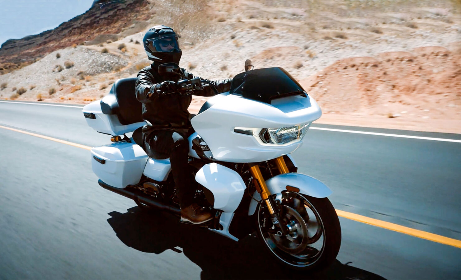 Transforming a 2025 Road Glide with H-D's Cream of the P&A Crop