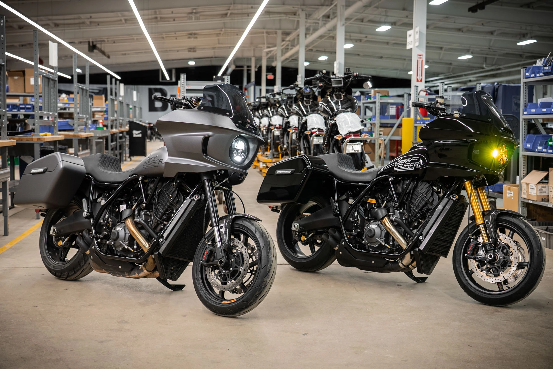 BUELL SUPER CRUISER CUSTOM BAGGER 02