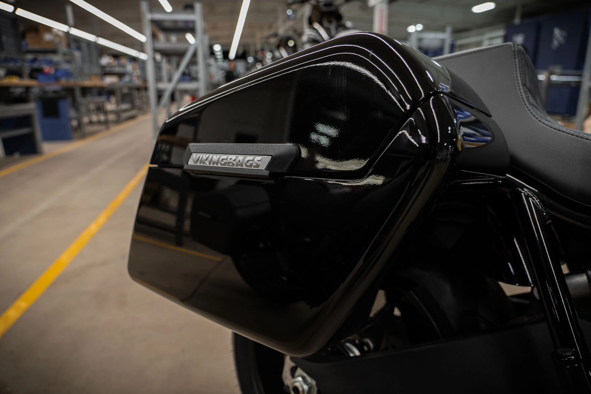 BUELL SUPER CRUISER CUSTOM BAGGER 06