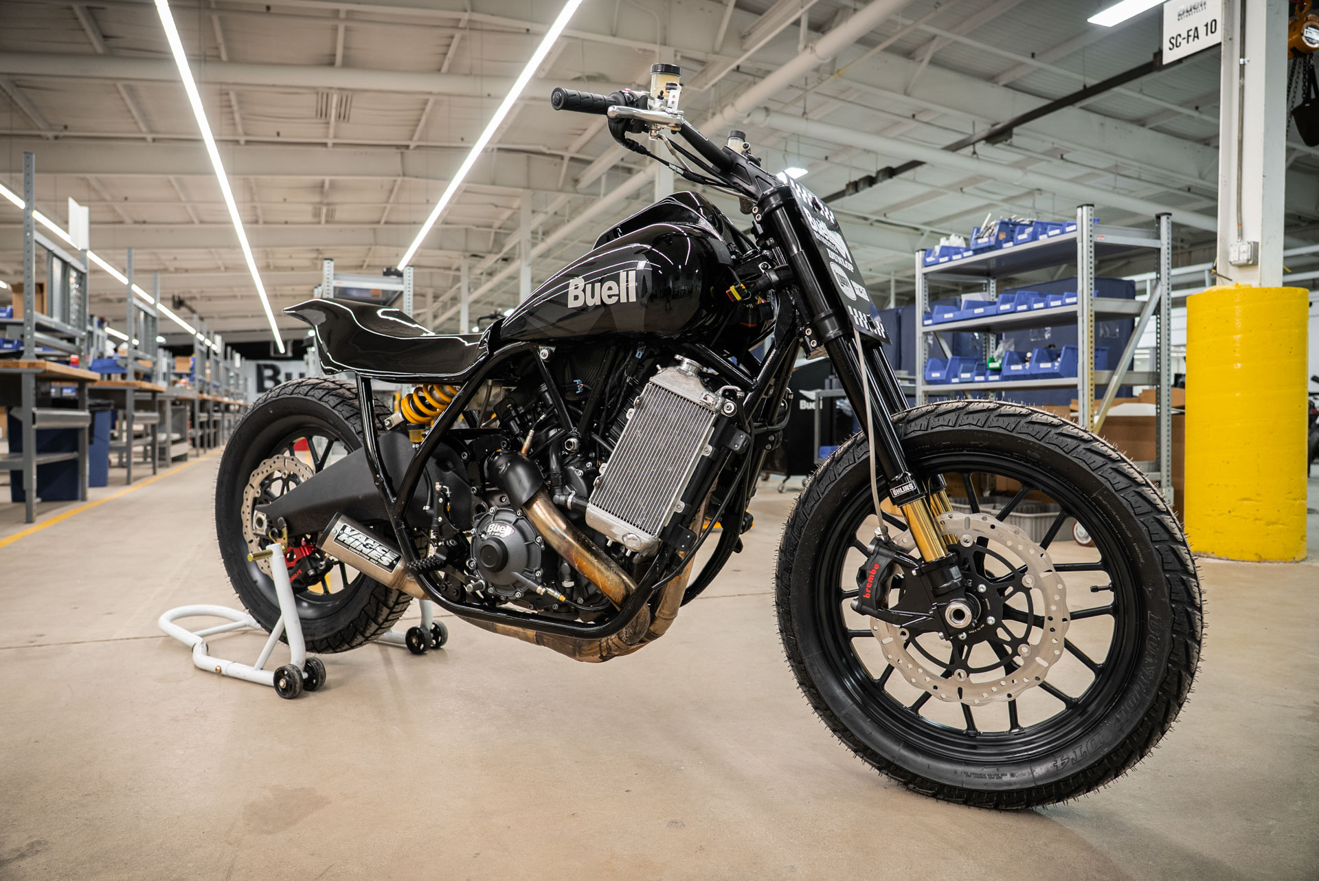 BUELL SUPER CRUISER CUSTOM TRACKER 01