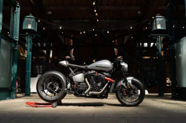 CNCPT MOTO HARLEY SOFTAIL CAFE RACER01