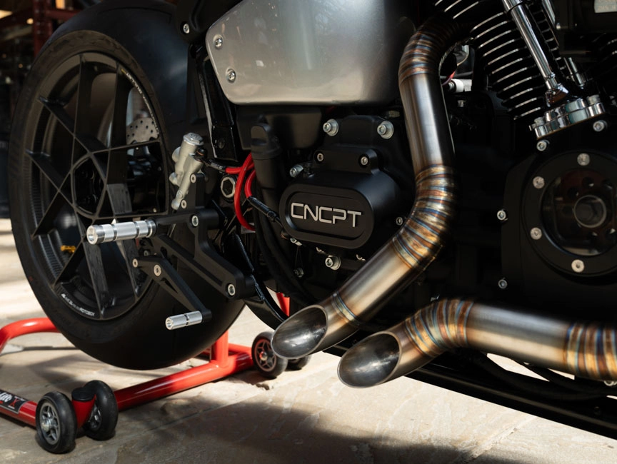 CNCPT MOTO HARLEY SOFTAIL CAFE RACER07
