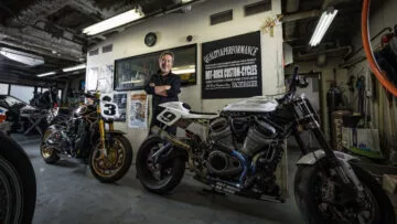 HOT DOCK CUSTOMS HARLEY PAN AMERICA 1 01